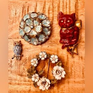 Vintage Brooch Lot